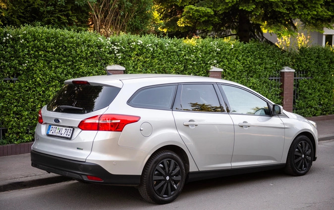Ford Focus cena 38900 przebieg: 125000, rok produkcji 2016 z Szczecin małe 742